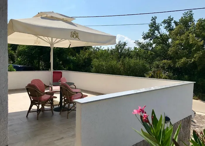 Apartment Mestrovic, Klimno, Soline Bay, Island Krk *