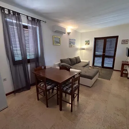 Apartment Mestrovic, Klimno, Soline Bay, Island Krk