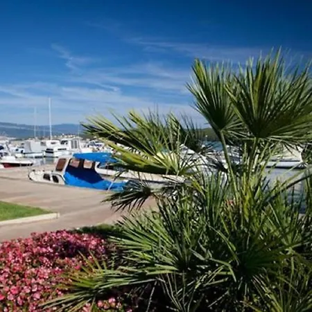 Mestrovic, Klimno, Soline Bay, Island Krk Апартаменты Климно